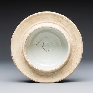 A Chinese wucai ‘Elegant Ladies and Playing Boys’ vase and cover — photo 9