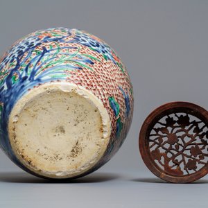 A Chinese wucai ginger jar, Transitional period — photo 8
