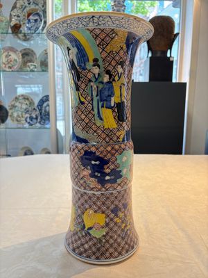 A Chinese wucai 'gu' vase with 'Guo Ziyi 郭子儀', Wanli mark, 19th C. — photo 3