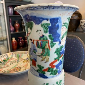 A Chinese wucai 'gu' vase with narrative design, Shunzhi — photo 20