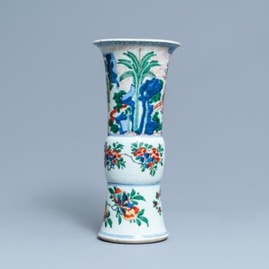 A Chinese wucai 'gu' vase with narrative design, Shunzhi — photo 3