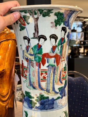 A Chinese wucai 'gu' vase with narrative design, Transitional period — photo 5