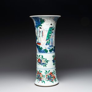 A Chinese wucai 'gu' vase with narrative design, Transitional period — photo 3