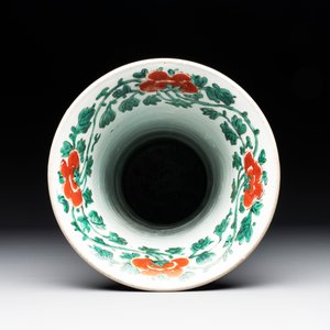 A Chinese wucai 'gu' vase with narrative design, Transitional period — photo 5