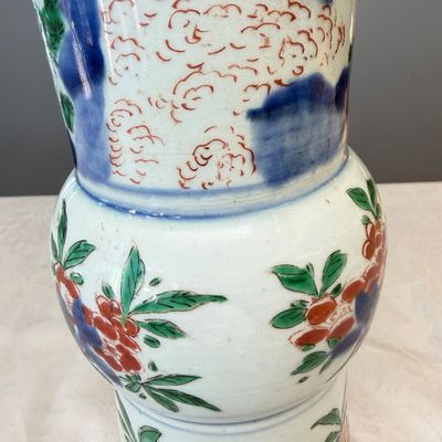 A Chinese wucai 'Gu' vase with Sanxing design — photo 10