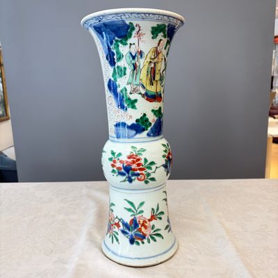 A Chinese wucai 'Gu' vase with Sanxing design — photo 12