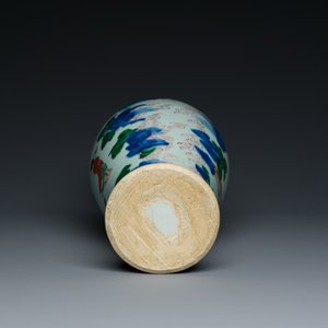 A Chinese wucai 'immortals' vase, Transitional period — 照片 6