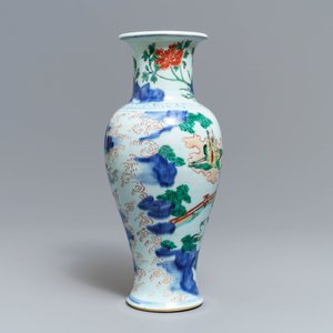 A Chinese wucai 'immortals' vase, Transitional period — 照片 2