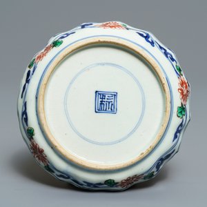 A Chinese wucai ko-sometsuke dish for the Japanese market, Fu mark, Tianqi — 照片 2