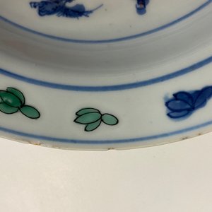 A Chinese wucai ko-sometsuke 'phoenix' plate, Transitional period — 照片 3