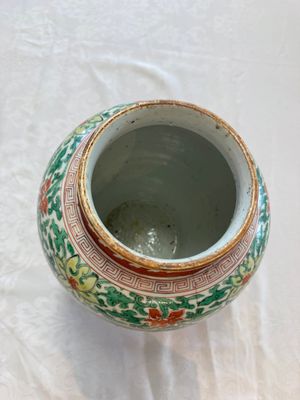 A Chinese wucai 'Landscapes and Flowers' vase, Transitional period — photo 8