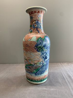 A Chinese wucai 'mountainous landscape' vase, Transitional period — photo 1