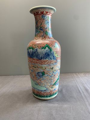 A Chinese wucai 'mountainous landscape' vase, Transitional period — photo 4