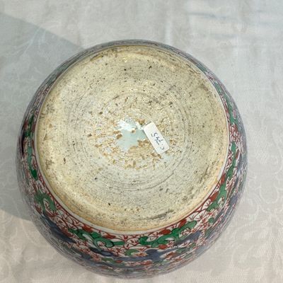 A Chinese wucai 'Peony Scroll' jar — photo 17