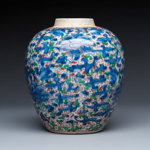 A Chinese wucai 'Peony Scroll' jar — photo 4