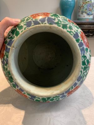 A Chinese wucai 'phoenix' vase, Transitional period — photo 6