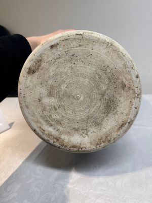 A Chinese wucai 'phoenixes and peonies scroll' vase, Transitional period — photo 14