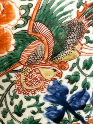 A Chinese wucai 'phoenixes and peonies scroll' vase, Transitional period — photo 3