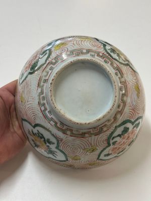 A Chinese wucai 'pomegranate, peony and rabbit' bowl, Transitional period — photo 12