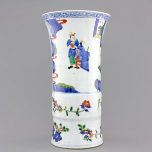 A Chinese wucai porcelain beaker vase, Transitional period, 17th C. — foto 2