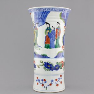 A Chinese wucai porcelain beaker vase, Transitional period, 17th C. — foto 4