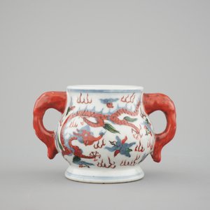 A Chinese wucai porcelain dragon incense burner, 19/20th C. — 照片 3