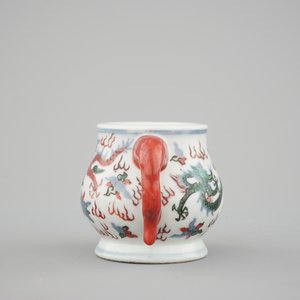 A Chinese wucai porcelain dragon incense burner, 19/20th C. — 照片 4