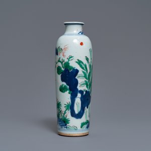 A Chinese wucai rouleau vase, Transitional period — photo 3