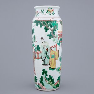 A Chinese wucai sleeve vase, 20th C. — photo 4