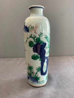 A Chinese wucai 'sleeve' vase with a scholar and servants, Transitional period — photo 3