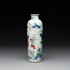 A Chinese wucai 'sleeve' vase with a scholar and servants, Transitional period — photo 2