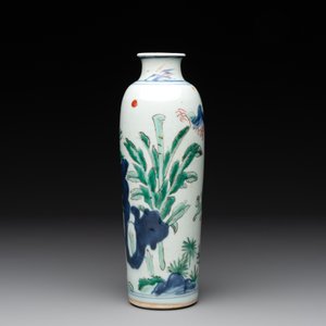 A Chinese wucai 'sleeve' vase with a scholar and servants, Transitional period — photo 4