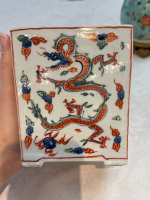 A Chinese wucai square covered container, a gilt bronze-mounted famille verte vase and a Canton famille verte bottle vase, Kangxi and later — photo 15