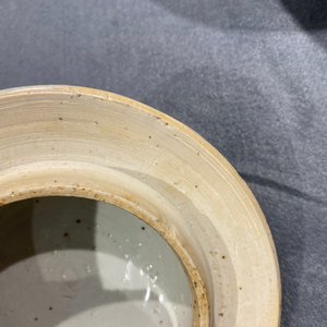 A Chinese wucai vase and cover, Transitional period — 照片 12
