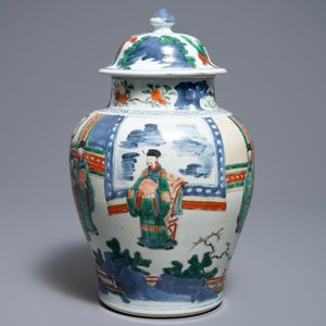 A Chinese wucai vase and cover, Transitional period — 照片 2