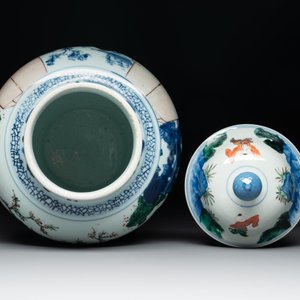 A Chinese wucai vase and cover with court ladies and playing boys, Transitional period — photo 5
