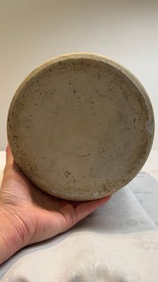 A Chinese wucai vase with court ladies and playing boys, Transitional period — 照片 12