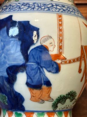 A Chinese wucai vase with figures and calligraphy, 19th C. — 照片 11