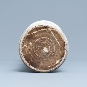 A Chinese wucai vase with figures in a landscape, Transitional period — photo 6