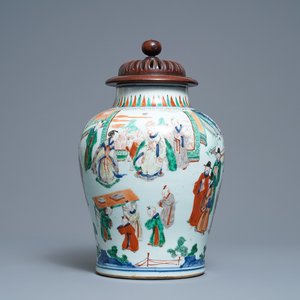 A Chinese wucai vase with wooden cover, Transitional period — 照片 1