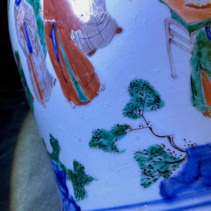 A Chinese wucai vase with wooden cover, Transitional period — 照片 14