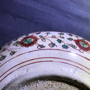 A Chinese wucai wine ewer and two Swatow plates, Ming and later — 照片 25