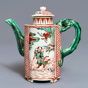 A Chinese wucai wine ewer and two Swatow plates, Ming and later — 照片 4