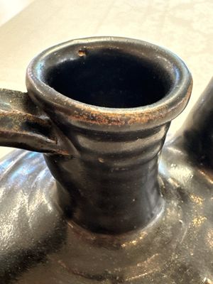 A Chinese Yaozhou black-glazed ewer with a ribbed body, Song — foto 15