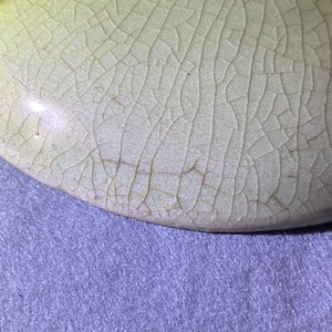 A Chinese Yaozhou celadon bowl with incised floral design, Song or later — 照片 17