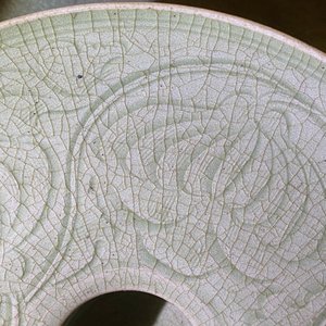 A Chinese Yaozhou celadon bowl with incised floral design, Song or later — 照片 10