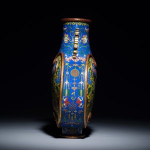 A Chinese yellow and blue-ground cloisonné 'Shou' moonflask vase, 'bianhu', Jiaqing — 照片 5