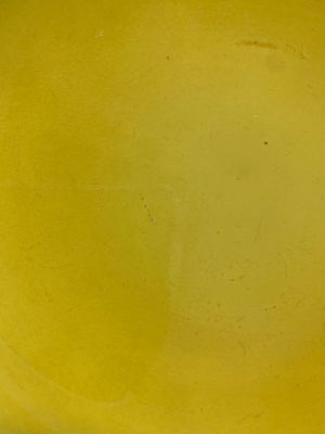 A Chinese yellow-glazed plate, Daoguang mark, 20th C. — photo 2