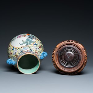 A Chinese yellow-ground famille rose 'hu' vase with playing boys, Qianlong mark, Republic — photo 6