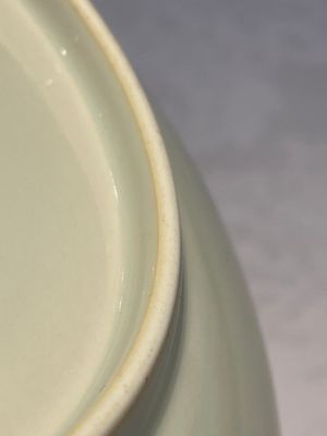 A Chinese yellow-ground famille rose 'magpie and plum tree' plate, Tongzhi mark and of the period — photo 6